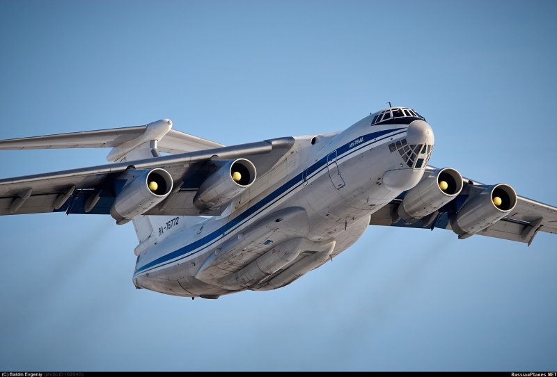 Самолет ил-476 (ил-76мд-90а)