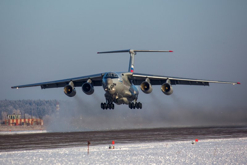 Ил-76 военно-транспортный самолёт
