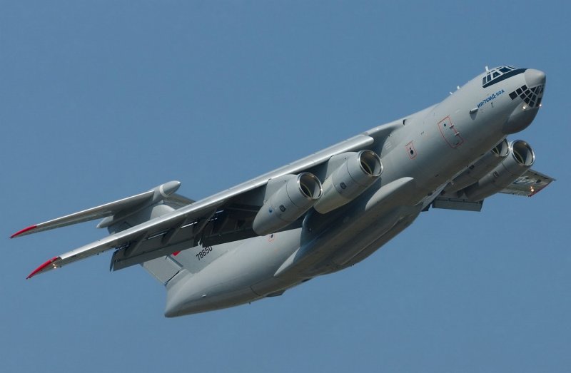 Самолет ил-476 (ил-76мд-90а)