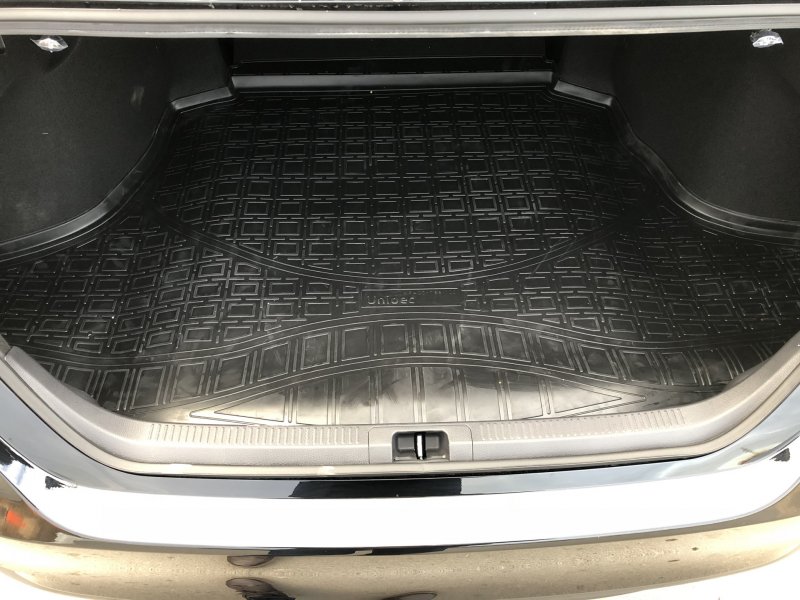 Коврик багажника Toyota Camry 70