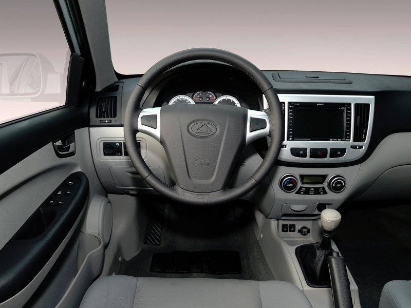 Автомобиль ТАГАЗ с100