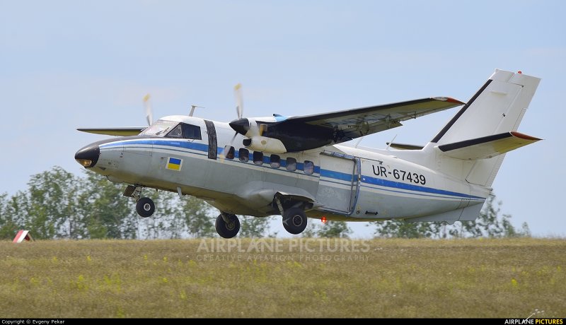 L44 самолет