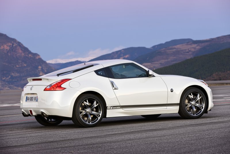 Nissan 390z