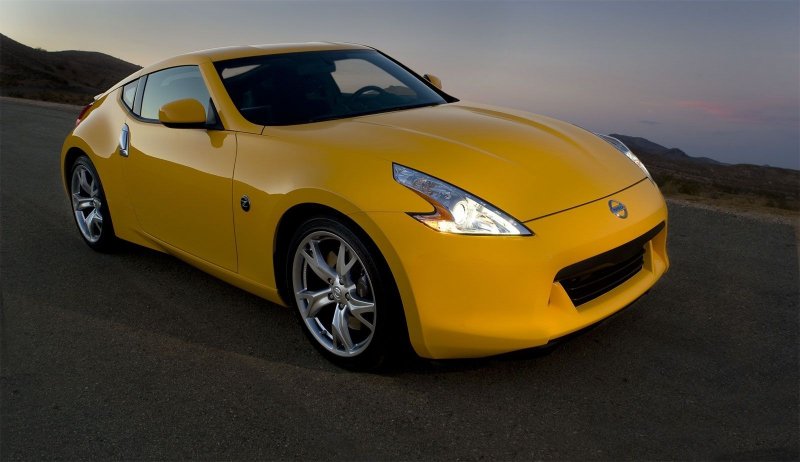 Ниссан 370z оранжевый
