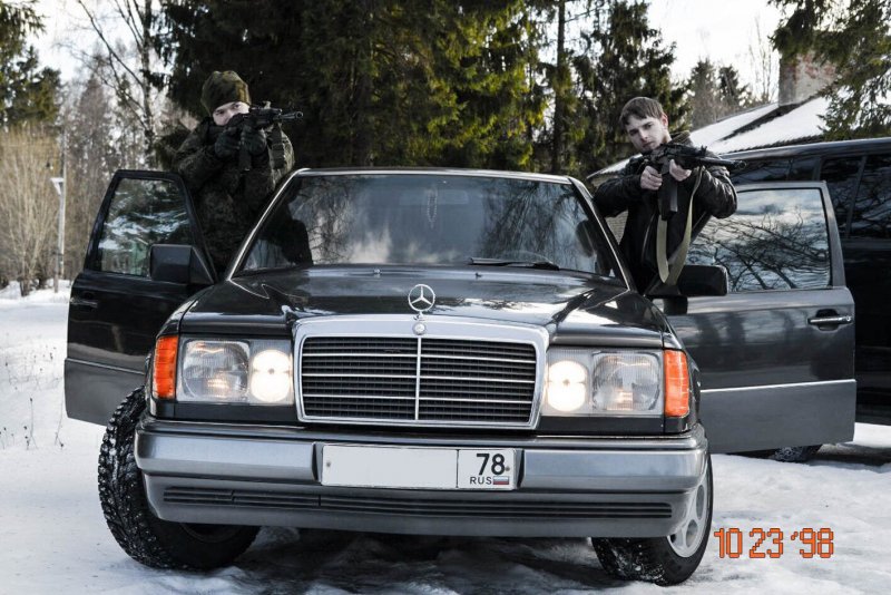 Мерседес кабан 124 90е