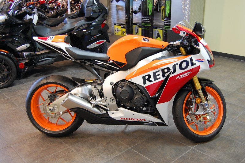 Хонда 1000rr Репсол