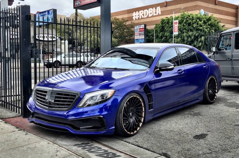 Mercedes-Benz s63 AMG w222 синий