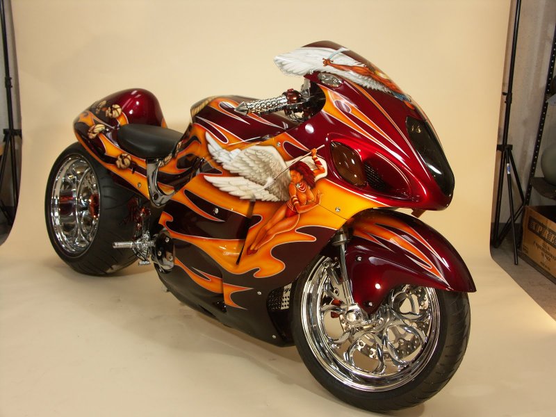 Lotus c-01, tron Light Cycle