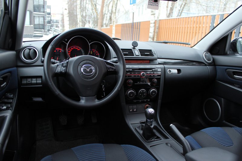 Mazda 3 BK 2.0 Sport седан