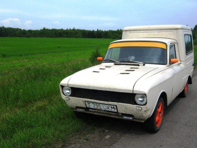 Москвич ИЖ 2715