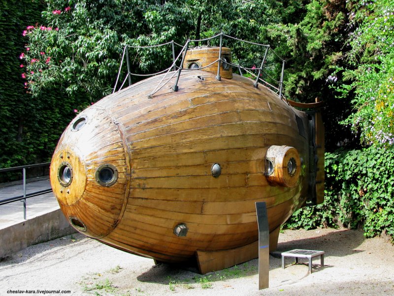 Домик для хранения лодки Петра 1