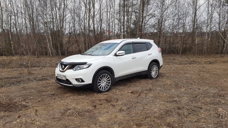 Nissan x-Trail t32 белый перламутр