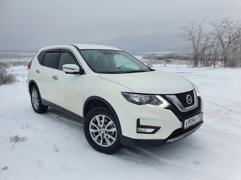 Nissan x-Trail 2021 белый перламутр