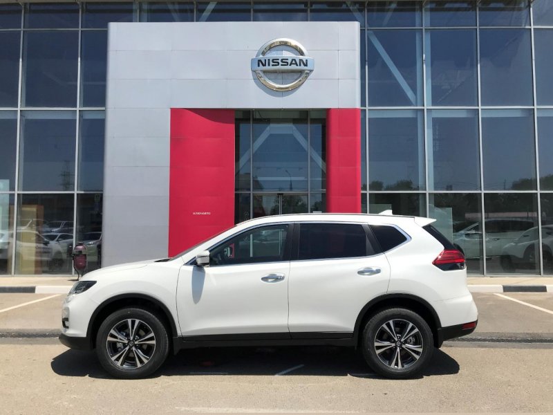 Nissan x-Trail 2020 белый перламутр