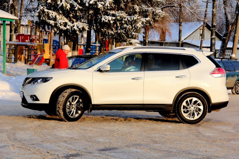 Nissan x Trail 2019 белый перламутр