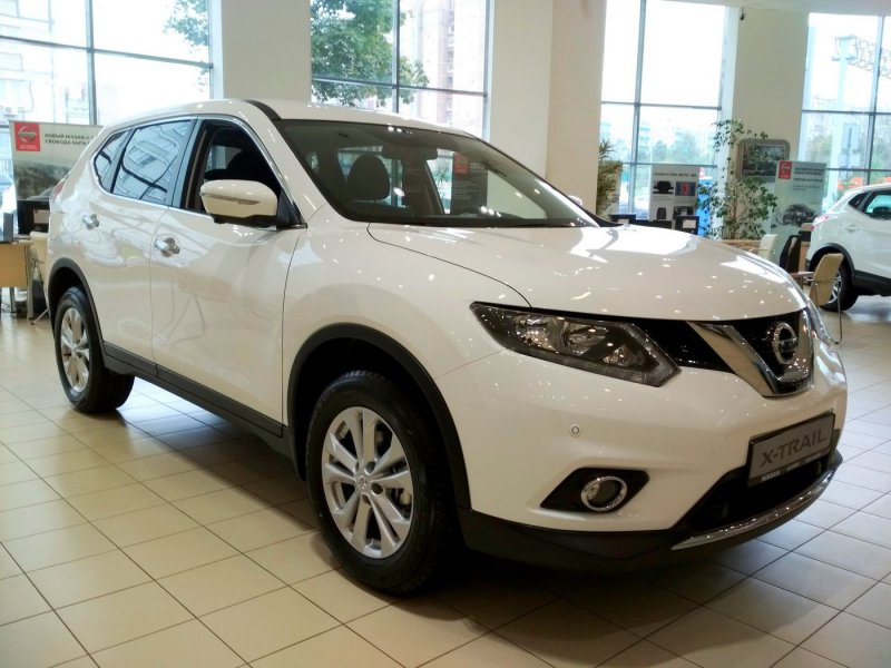 Nissan x-Trail 2016 белый