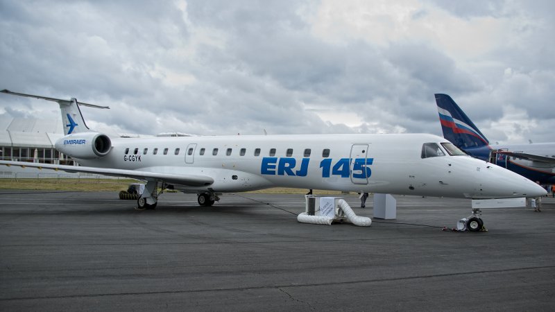 ERJ 145 самолет
