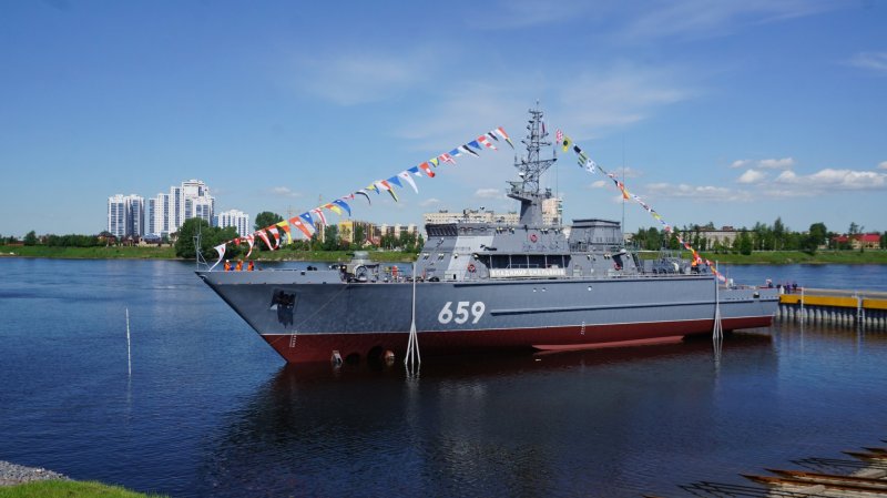 Минный тральщик Обухов Александр