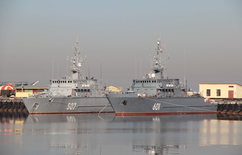 Морской тральщик "Александр Обухов"