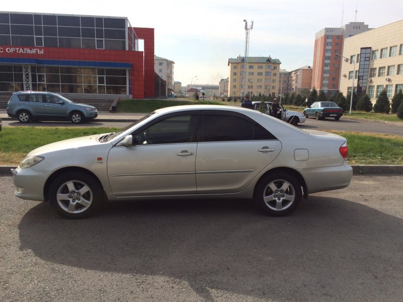 Toyota Camry 35