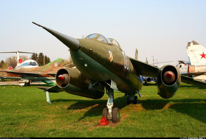 Як 28б