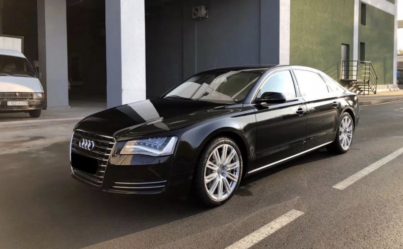Audi a8 long