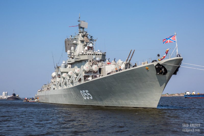 Маршал Устинов ракетный крейсер
