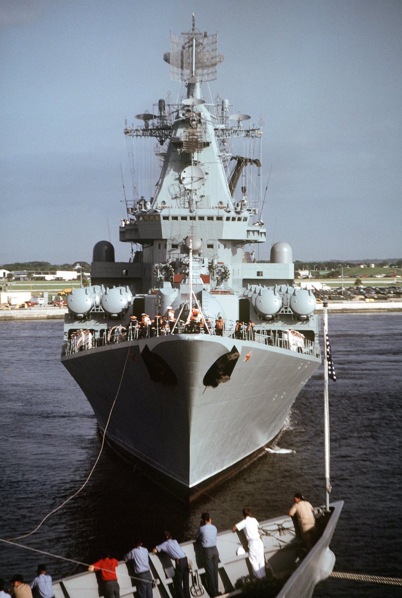 Корабль Адмирал Устинов