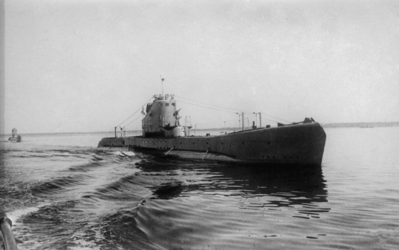 Советская подводная лодка щ- 406