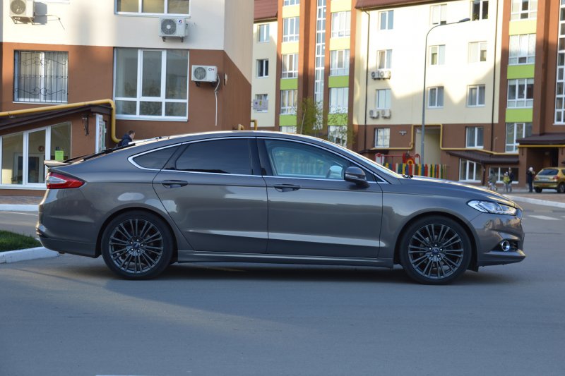 Ford Mondeo 5 r18