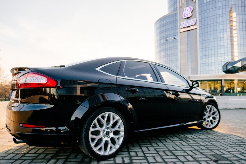 Ford Mondeo 4 r20