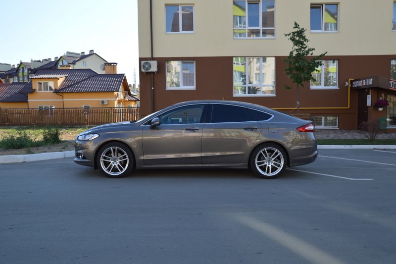 Форд Мондео на дисках r19