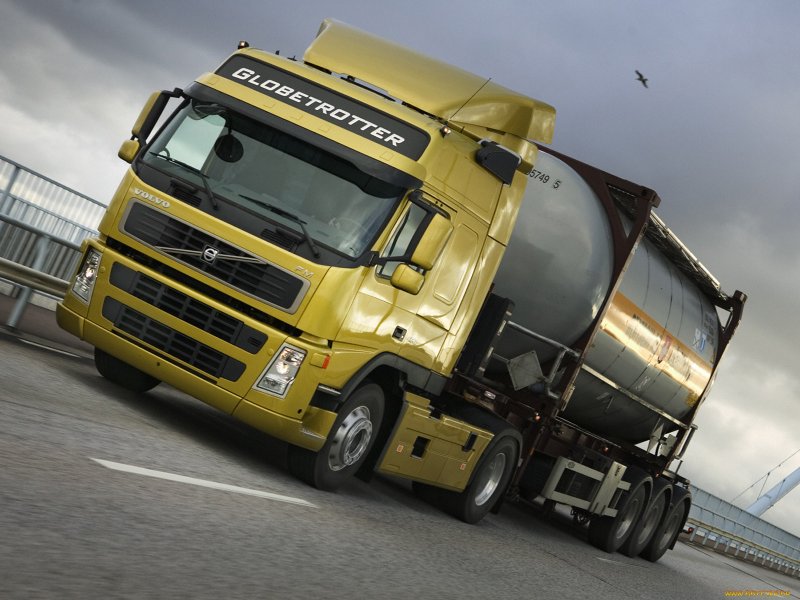 Volvo FH бензовоз