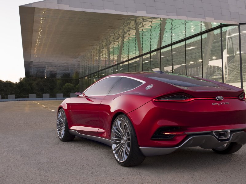 Ford Fusion седан 2013