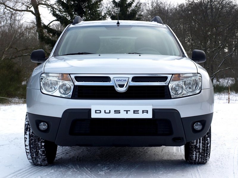 Renault Duster спереди
