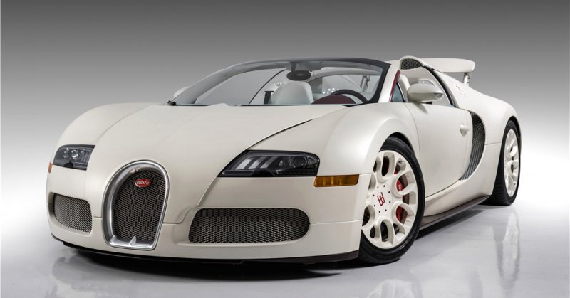 Bugatti Veyron super Sport White