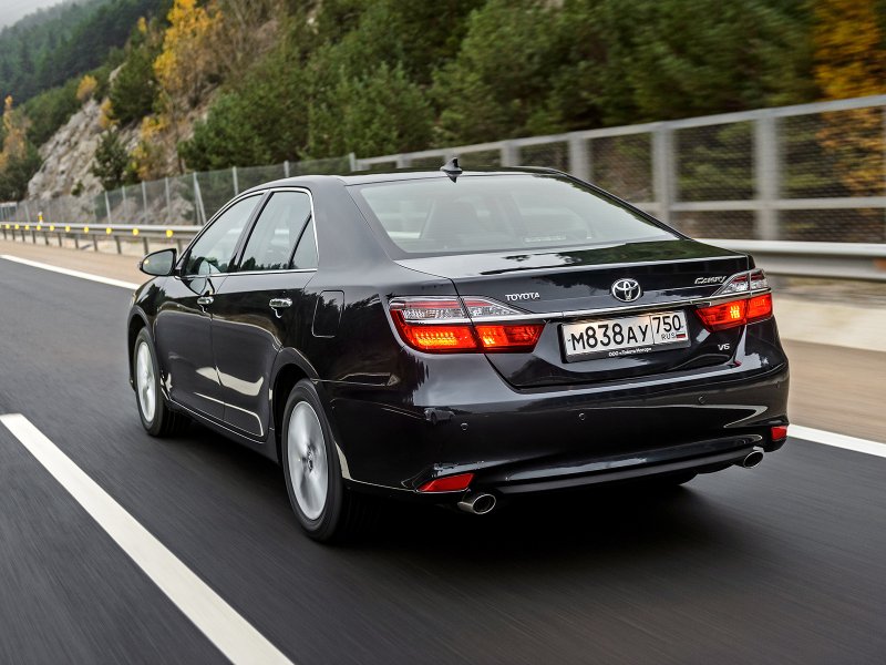 Toyota Camry 2015