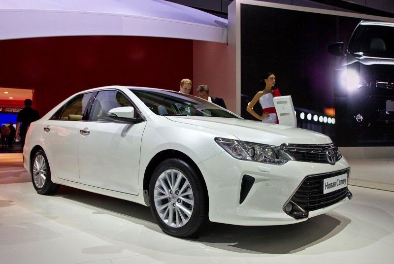 Toyota Camry 2015