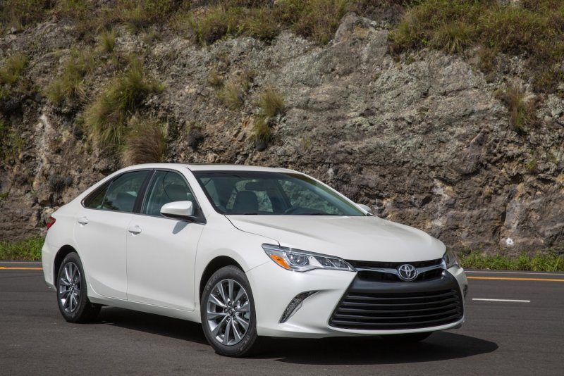 Toyota Camry 2015 XLE