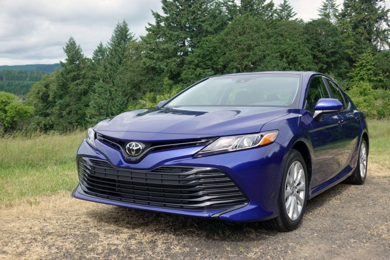 Toyota Camry 2019
