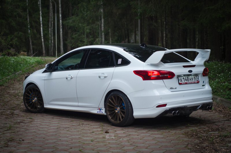 Ford Focus 3 седан