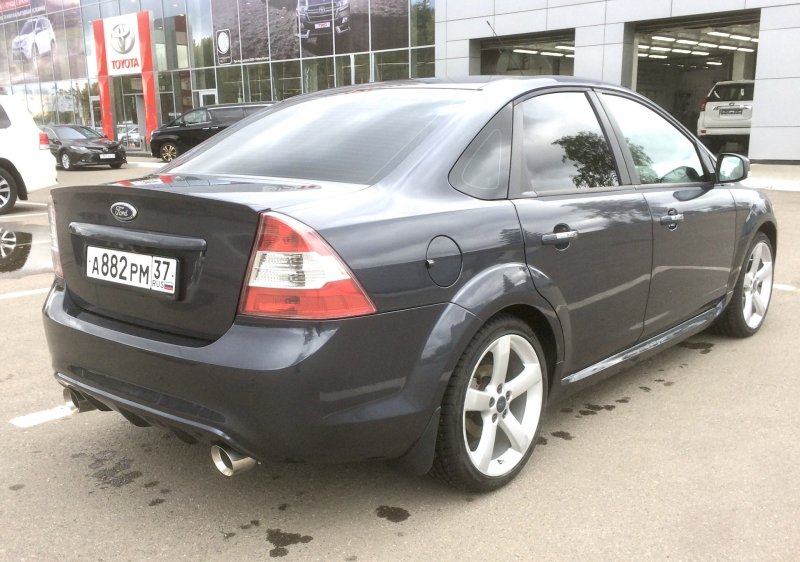 Ford Focus 2 St sedan