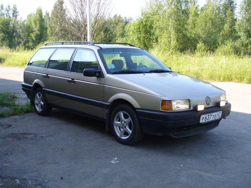 Volkswagen Passat b4 универсал 1.8