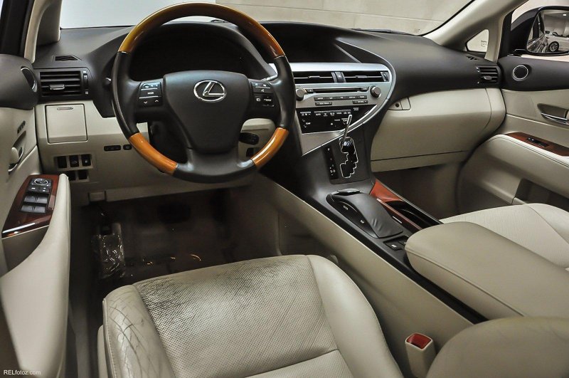Лексус rx350 2010 салон