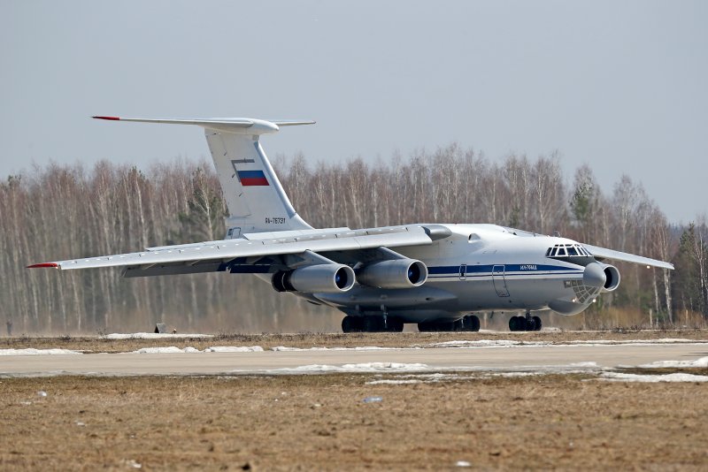 Ил 76 МД сзади