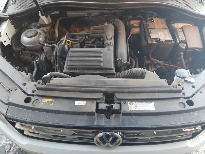 VW Tiguan 3 подкапотное пространство