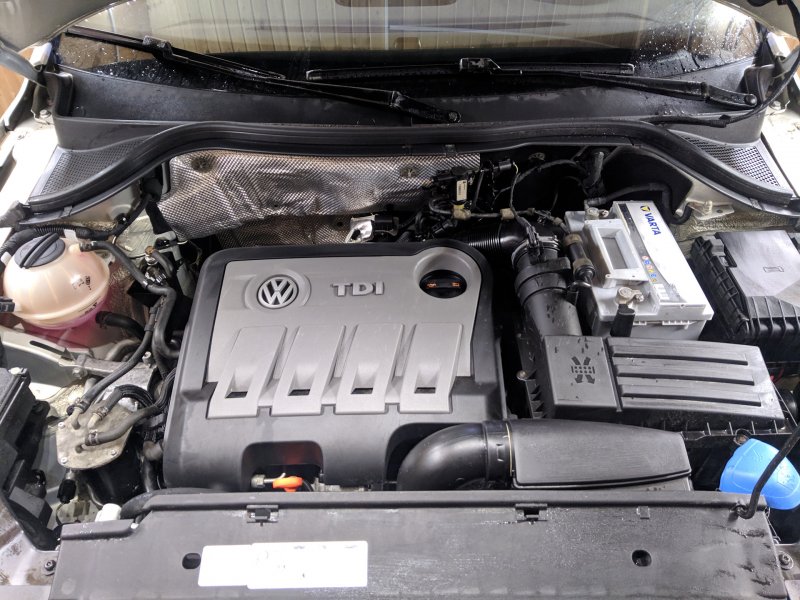 Tiguan 2008 2.0 TSI подкапотное