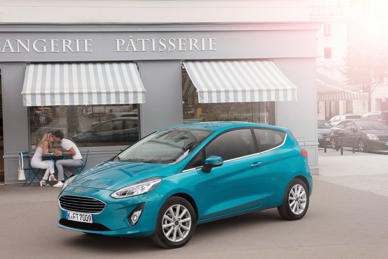 Ford Fiesta 2010 хэтчбек