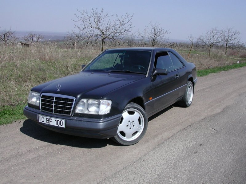 Mercedes Benz w124 e200