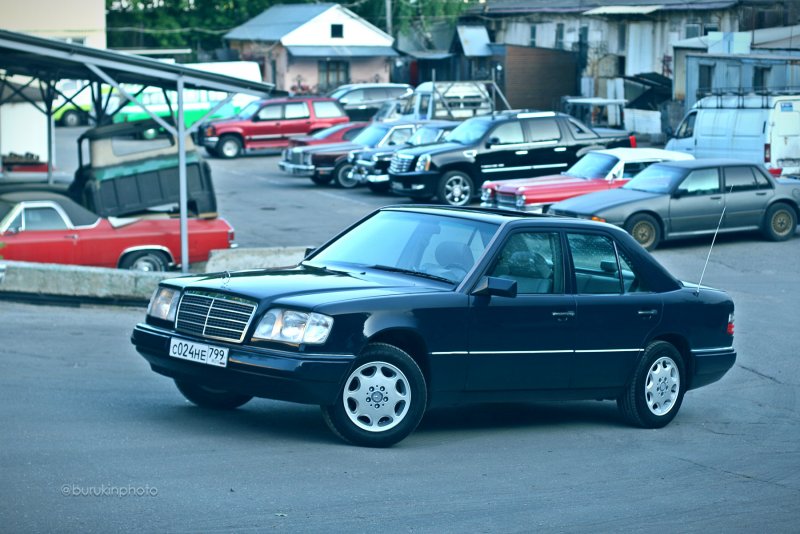Mercedes-Benz w124 200